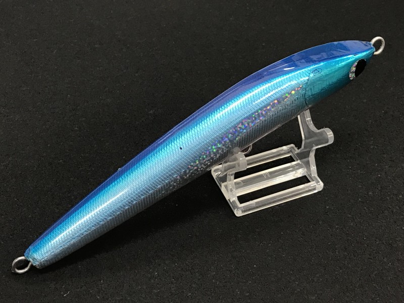 湾紈ベイト　リップレスミノー170ファットスタイル　　飛び魚カラー