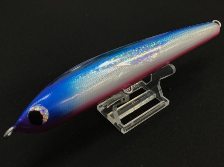 リップレスミノー湾紈ベイト　170mm スリム　　飛び魚カラー　54g