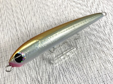 バス湾紈ベイトルアー　リップルベイト　FMT 150mm  　 36g ナチュラル